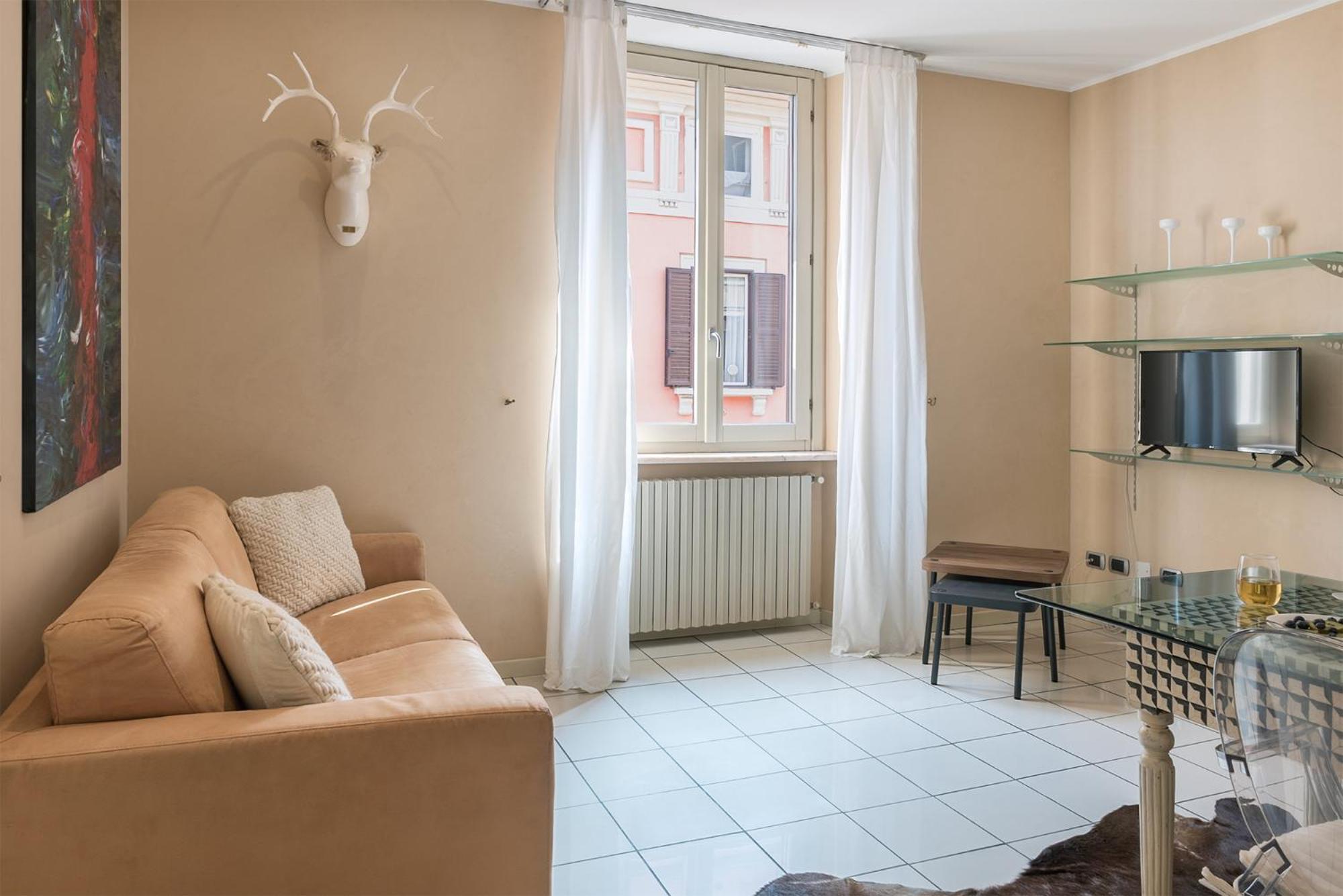 Pontida Nest - New Exclusive - Moscova *